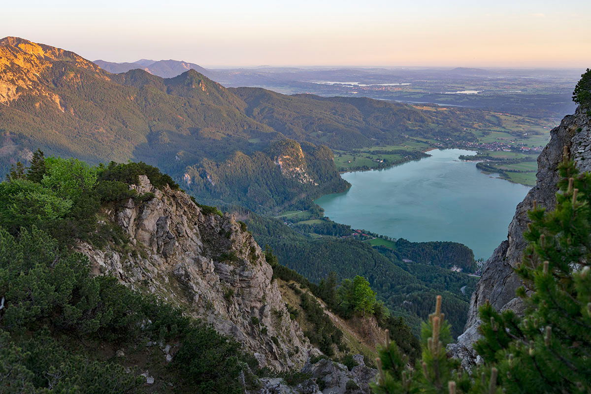 Kochelsee Blick von oben auf den See, Copyright:sabine schmidt-malaj | dipl.-kommunikationsdesignerin fh
kirchstraße 21 | 82444 schlehdorf 